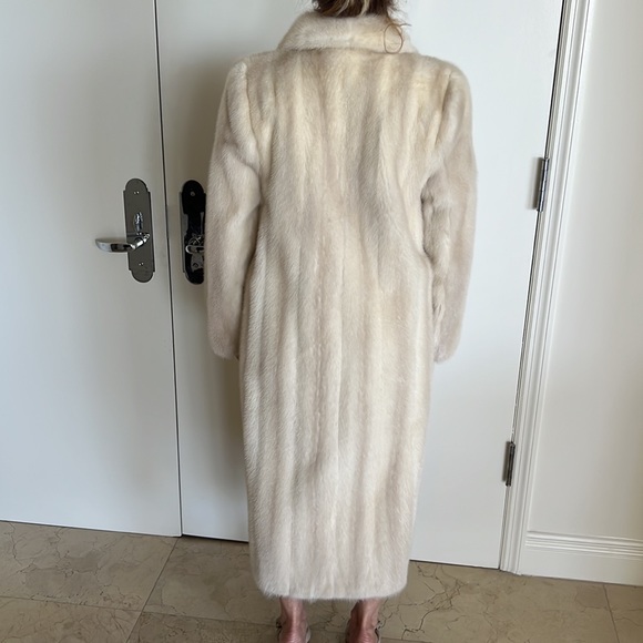 Tourmaline Mink Coat Notch Collar Coat - Picture 3 of 10